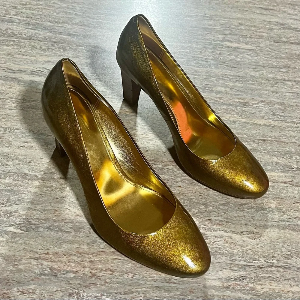 Coach Maxey Vintage glossy gold brick heels shoes - Picture 6 of 17